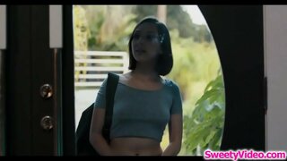 Тачаангуй masseuse scissoring нь түүний лесбиян costumer