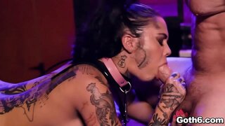 Sexet goth prostitueret Genevieve Sinn får en ANAL Sexet goth prostitueret Genevieve Sinn får en ANAL